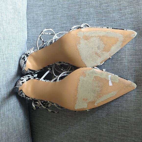 Wet Kiss Sultry Pointed Toe Snakeskin Print Lace Up Heels Size 40 US 9.5 - Picture 11 of 14